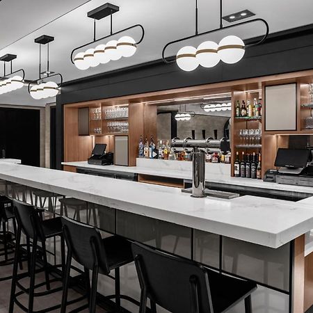 Four Points By Sheraton Flushing New York Buitenkant foto