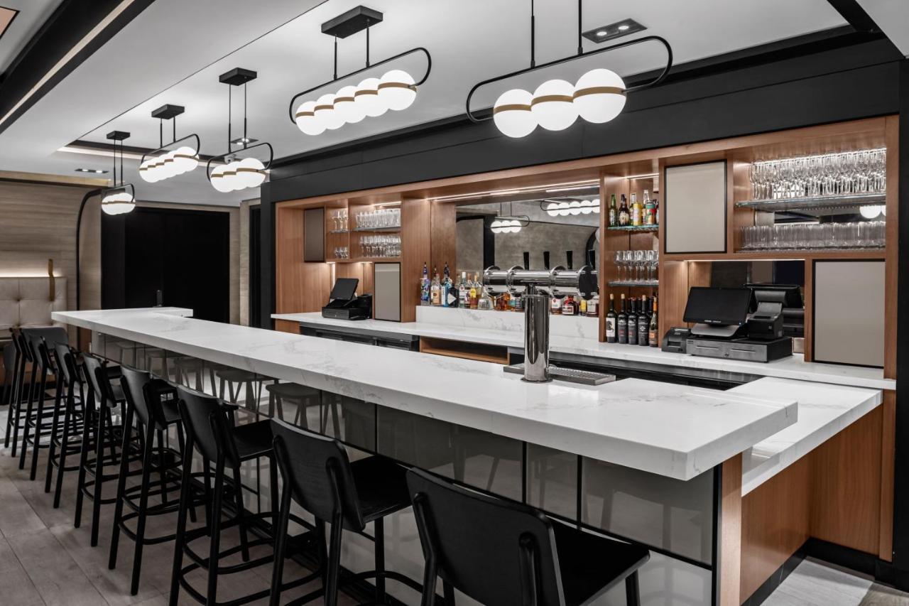 Four Points By Sheraton Flushing New York Buitenkant foto